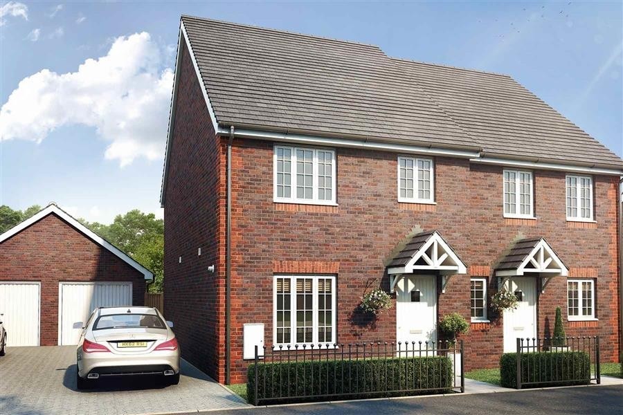 3 Bedroom SemiDetached House to rent Jade Way CrawleyNO FEES in