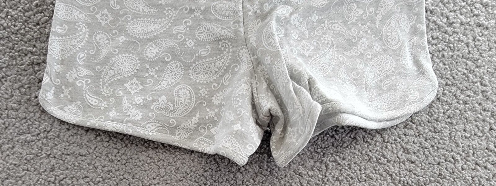 AQUA Camp Bandana Print Lightning Patch Shorts Women's XS Gray Paisley Pull On - Picture 14 of 17