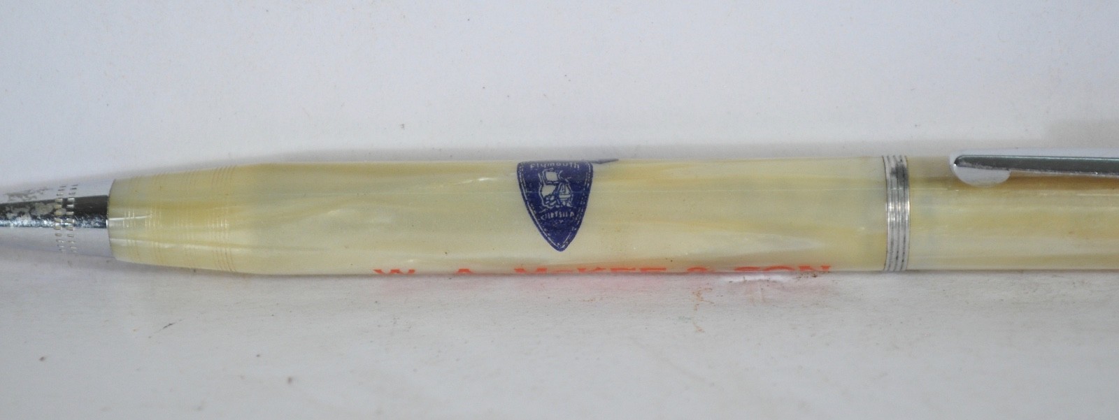 VINTAGE CHRYSLER MECHANICAL TWIST PENCIL AUTO MCKEE & SON AUBURN NE