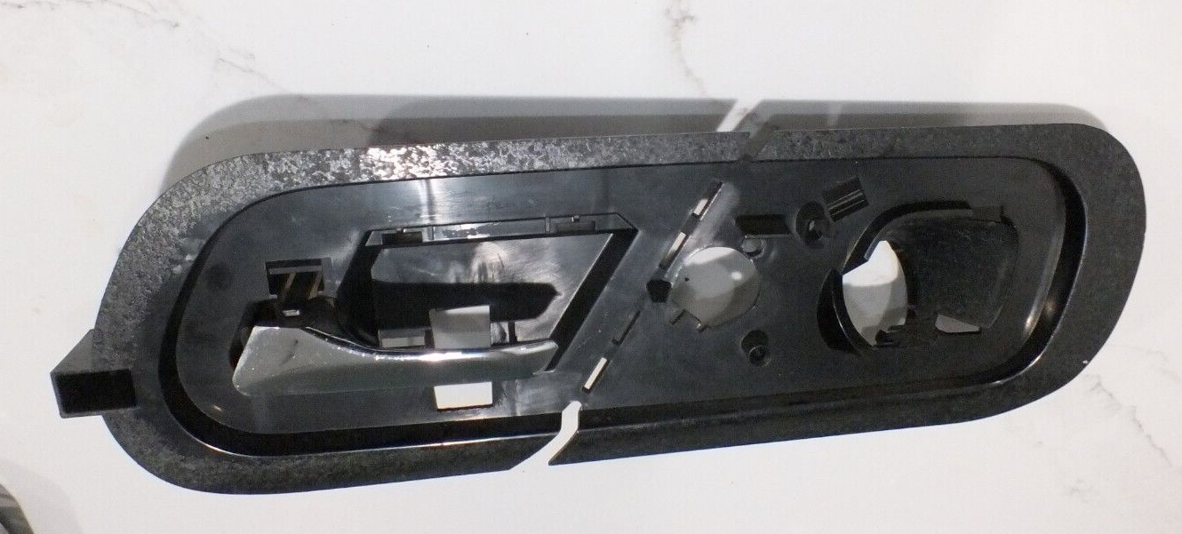 切手36 Nissan / Infiniti Nissan OEM Clutch Pedal Stop Clip - Nissan