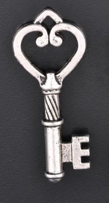 Skeleton Keys Steampunk Antiqued Silver 46mm Jewelry Finding Lot of 5
