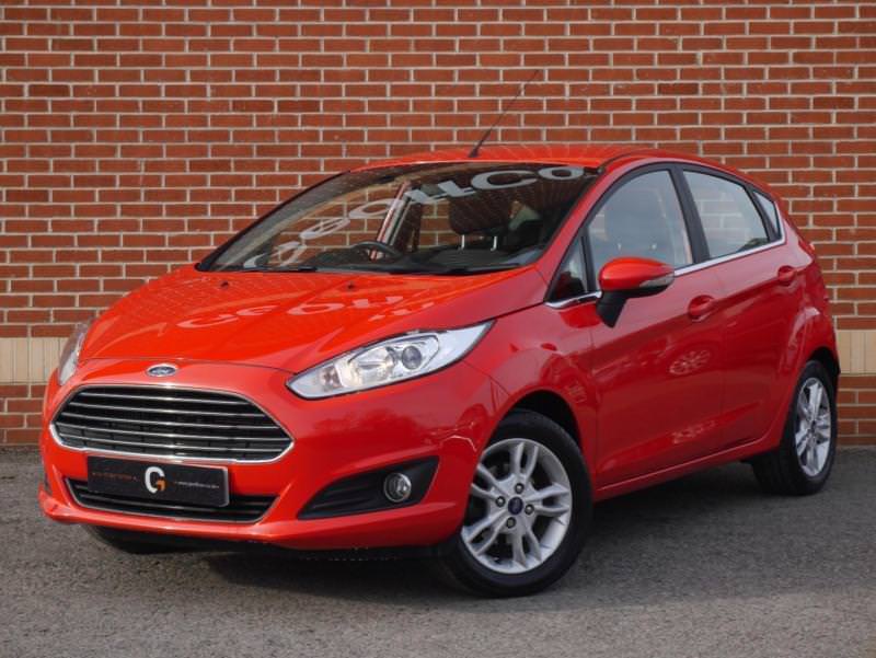 Ford fiesta red