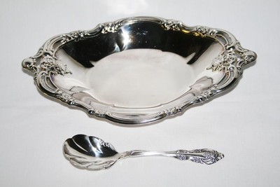 Oneida Community Silverplate Silver Artistry 2 Pc Party Set Tray & Spoon  #1933