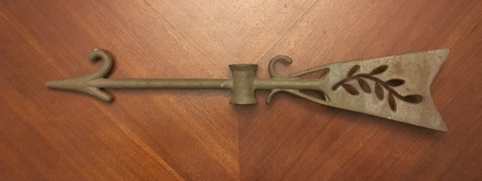 Vtg Cast iron Weathervane -ARROW