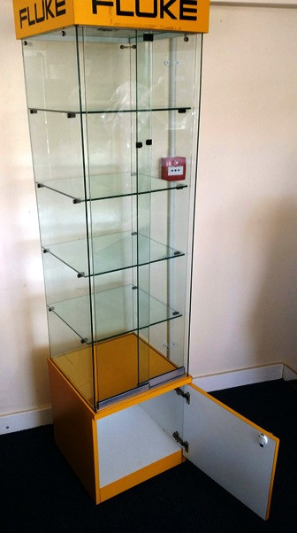 Quality Built Lockable Retail Glass Display Cabinet With Light In Leeds
