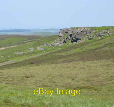 Photo 6x4 Howshaw Tor The minor gritstone edge of Howshaw Tor is viewed f c2006