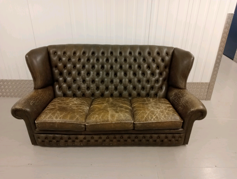Second Hand Chesterfield Sofas Glasgow Baci Living Room