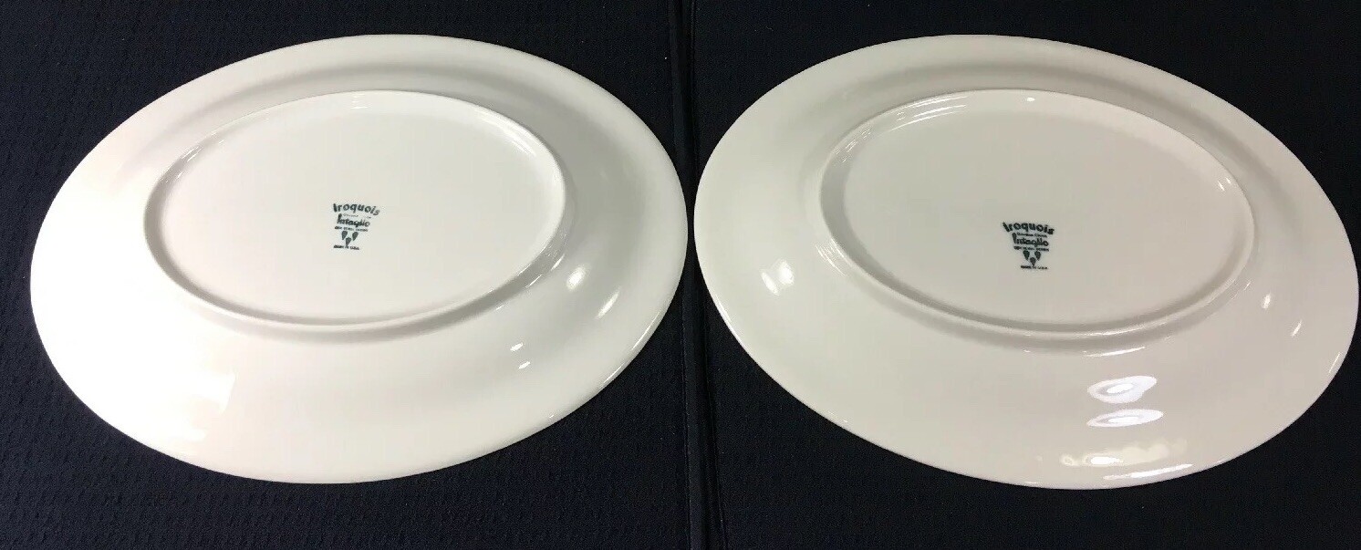 Set Of 2 Ivy By Iroquois Intaglio Oval Platters 11 1/2” By 9 1/8” Christmas USA
