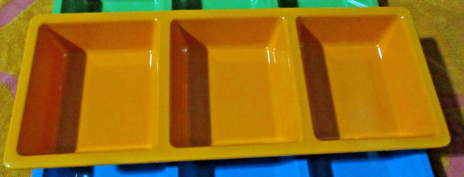 Precidle: Set Of 4 Sectional Melomine Trays