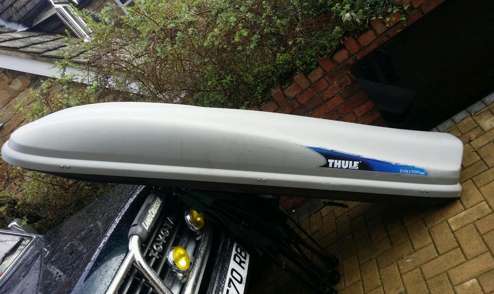 Genuine Thule evolution 500 roof box need bars in Dewsbury, West