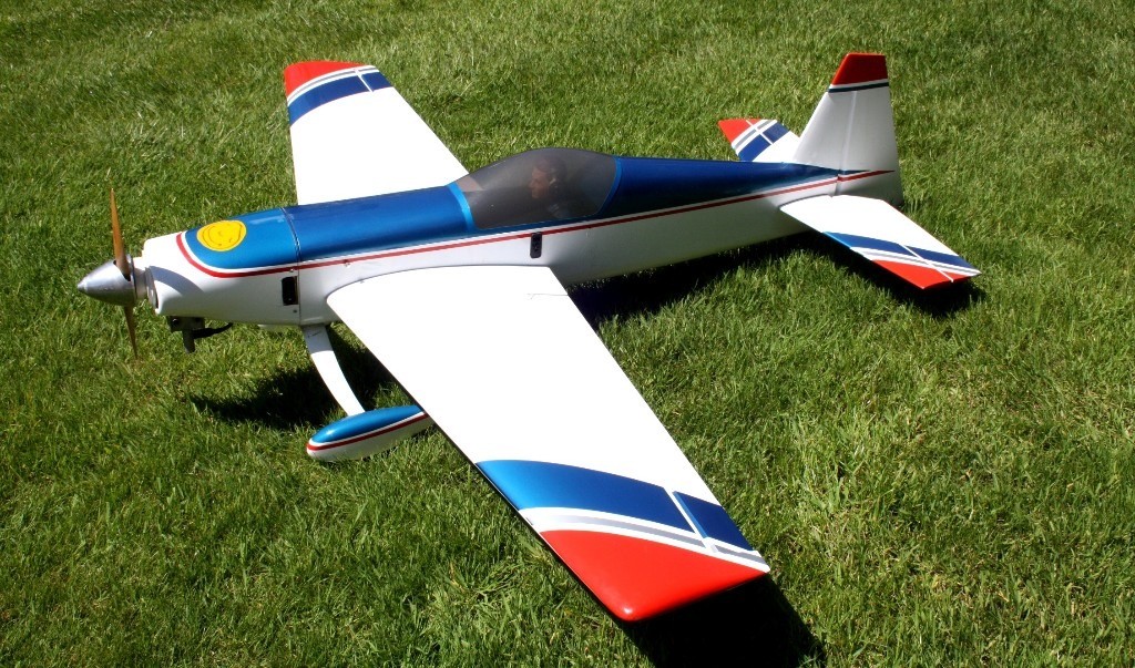 RC plane... GREAT PLANES Revolver 70 with DLE 20cc engine + Radio gear