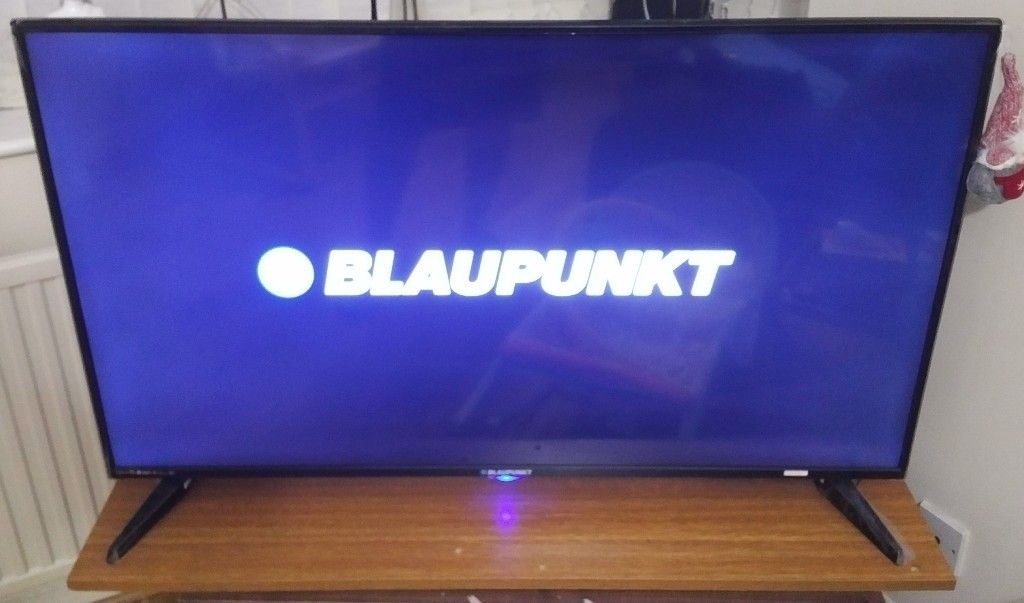 Blaupunkt 50 Inch Full HD 1080p LED TV with Freeview HD - Excellent