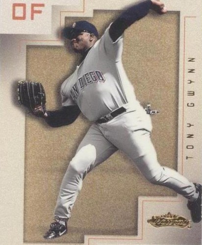 2001 Fleer Showcase - Tony Gwynn #1