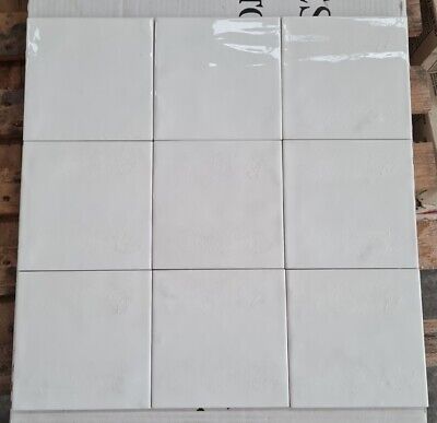 1 scatola (pz 34) di piastrelle bianche lucide 15x15 effetto mosso