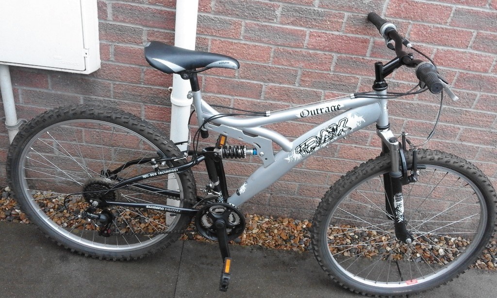 Unisex Trax Outrage Dual Suspension Mountain Bike Bicycle in Swansea