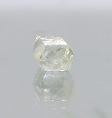 0.40TCW Yellow Natural Polygon shape Raw Rough Diamond - VS1 Clarity - 360 Video