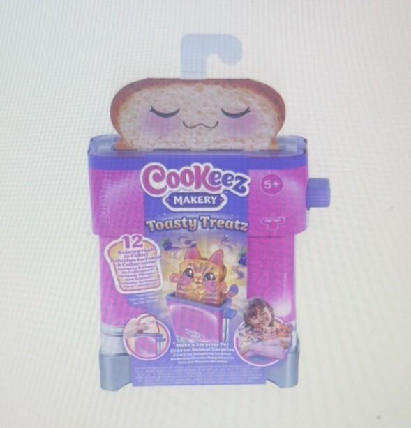Cookeez Makery Toasty Treatz Toaster Oven Scented Plush Dolls -