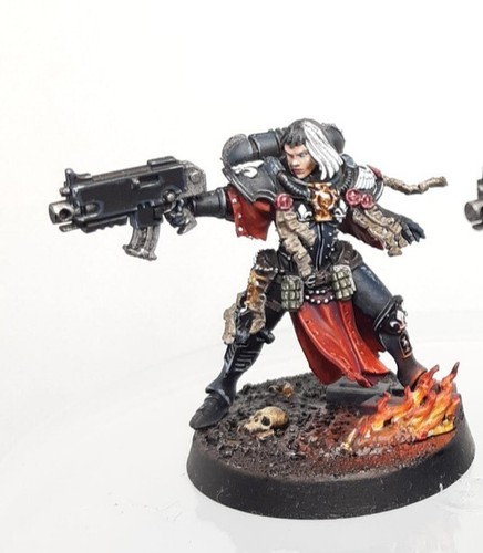 warhammer40k Tariana PalosとAMALIANOVENA Futuristic female warrior in 1/56 scale - Sister Tariana