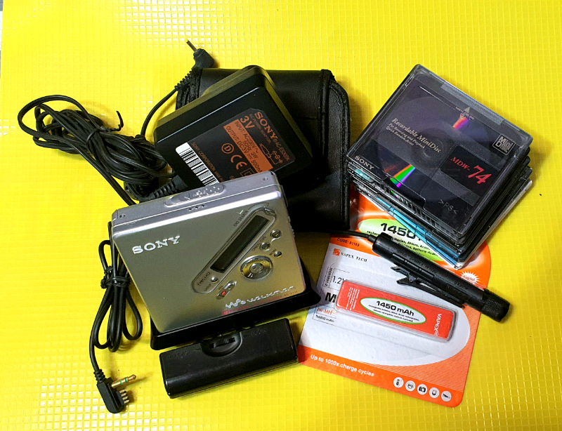 Sony Minidisc Walkman with accessories. in Shepshed, Leicestershire