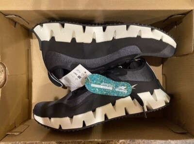 Reebok Women’s Zig Zag Dynamica sneaker running shoe black ✅