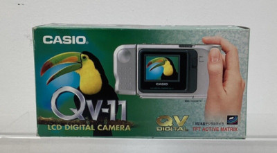 Casio QV 11 LCD Digital Camera Original Box TFT Active Matrix Japanese Import
