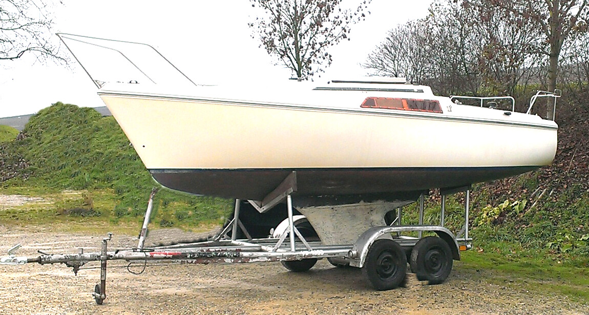 Sailboat Jeanneau Flirt