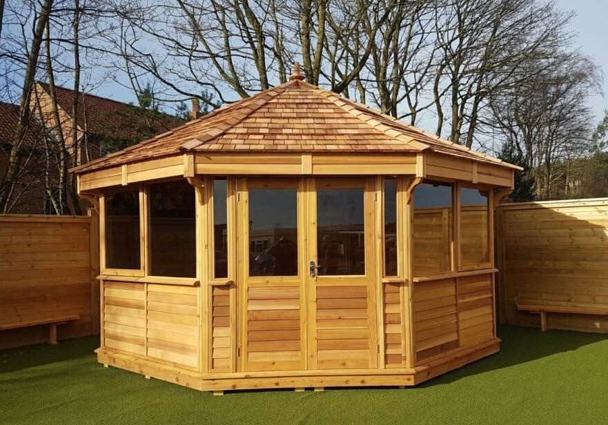 Large 4m x 4m Octagonal Summerhouse in Billingham, County Durham