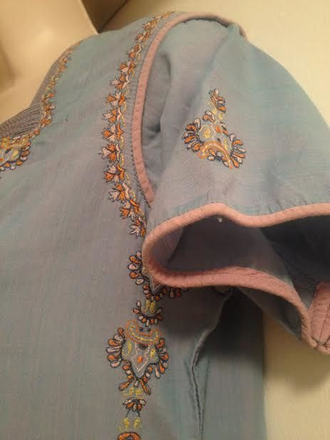 2pc Vintage Embroidered Iridescent Kurta Indian Hippie Ethnic Dress Pant Set J23