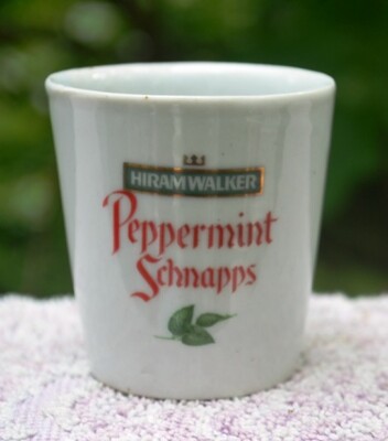 VINTAGE HIRAM WALKER PEPPERMINT SCHNAPPS SHOT GLASS
