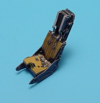 AIRES 4234 S-III-S ejection seat AV-8B version Scale 1/48