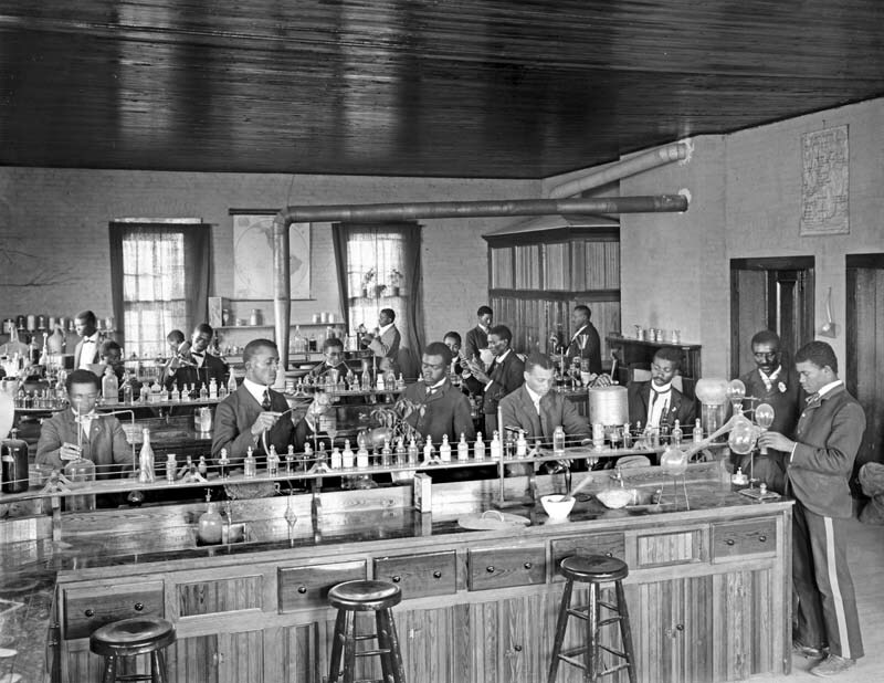 1902 Chemistry Laboratory, Tuskegee Institute, AL Old Photo 8.5" x 11" Reprint