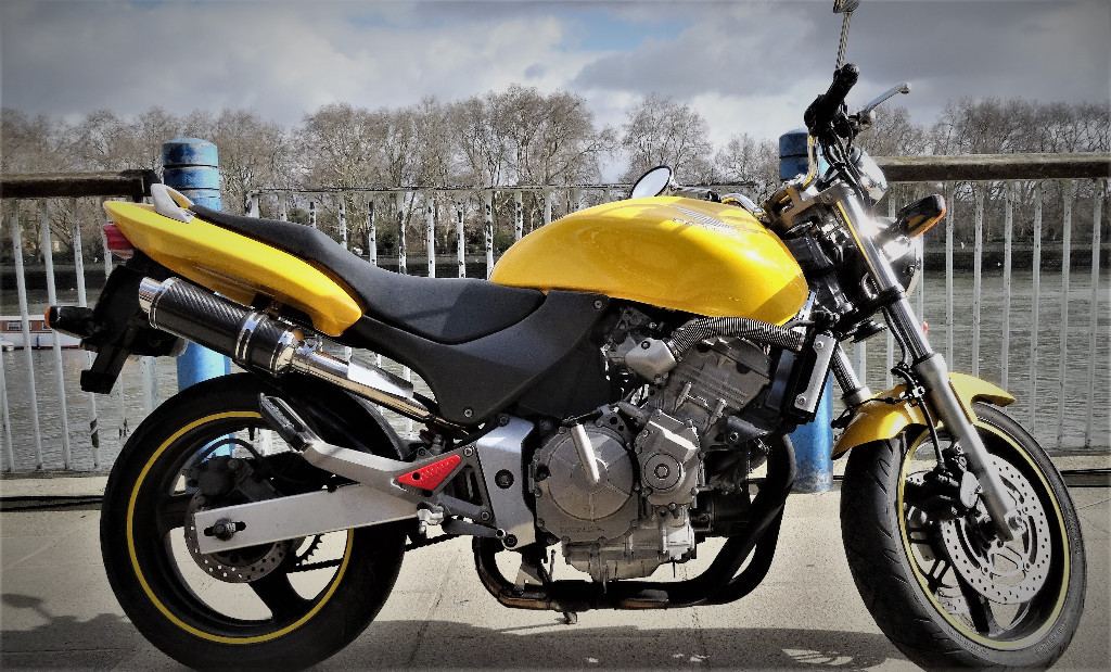  Honda  Hornet  600  2001 9 000 miles in Putney London 