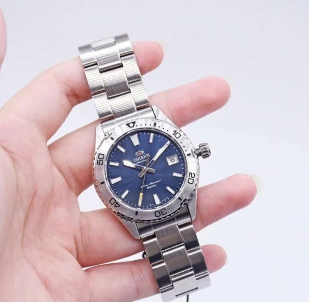Pre-owned Orient Ra-ac0q02l10b Mako 40 Blue Analog Automatic Men's Diver's Design Watch