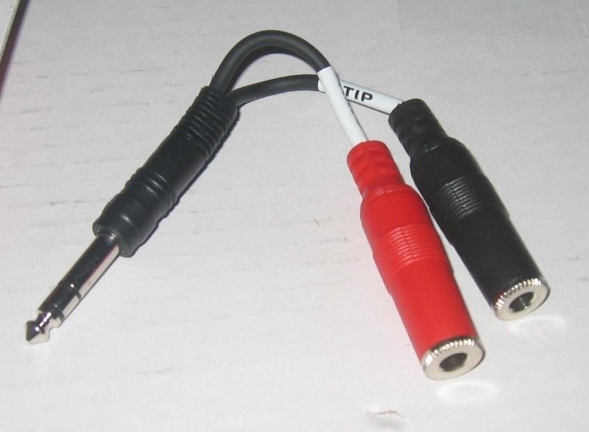 SPLITTER ADAPTER Y CABLE CORD 1/4 STEREO MALE TO SEPERATE LEFT RIGHT FEMALE JACK