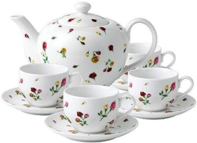 Royal Albert Country Rose Buds Tea Set 9 Piece Teapot 4 Cups & 4 Saucers New