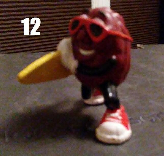 California Raisons Figures 14 different Raisons Good selection excellent conditi