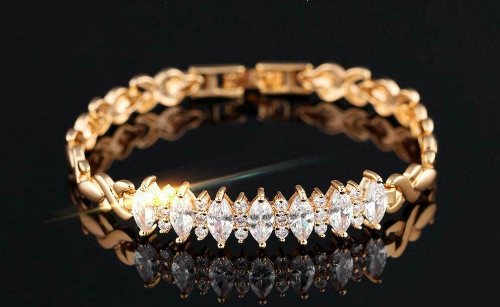 Pre-owned Online0369 Yellow Gold Plated Women Designer Link Bracelet In 3.89 Ct Cubic Zirconia In White