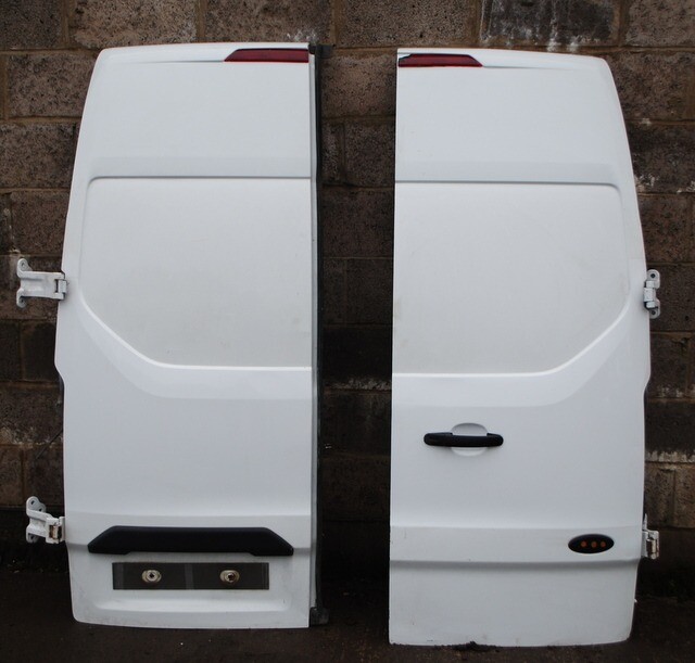 2016 FORD TRANSIT CUSTOM MK8 LEFT REAR DOORS WHITE in Motherwell