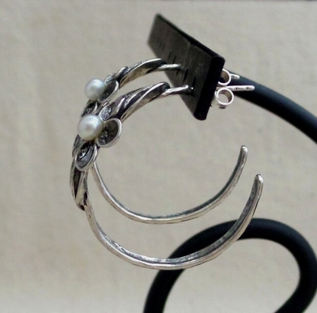 NICE 925 Sterling Silver OR PAZ PZ Israel Large Floral Hoop Earrings w Pearls