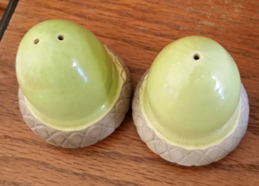 Vintage California Pottery Green Acorn Salt Pepper Shakers -Signed Lobaul?