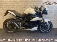 2011 Triumph Speed Triple 1050 - Lovely condition - heated grips - Long Mot