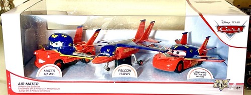カーズ　エアメーター　マックイーン　ファルコンホーク　Cars AIRMATER Disney Pixar Cars Air TowMater Lighting McQueen Falcon Hawk