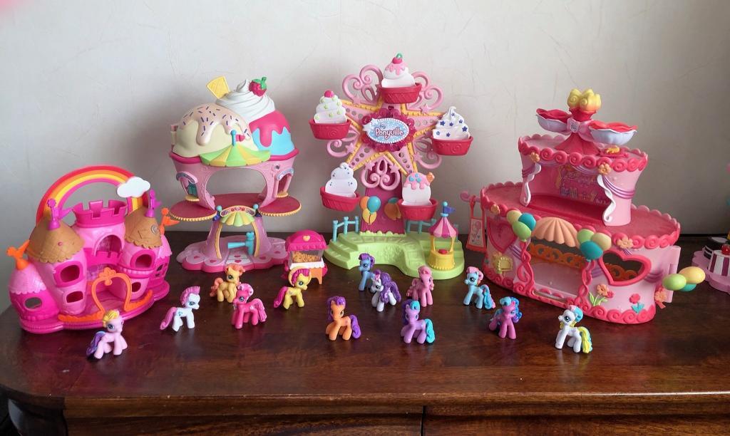 My Little Pony Ponyville Funfair Set As New In Chesterfield