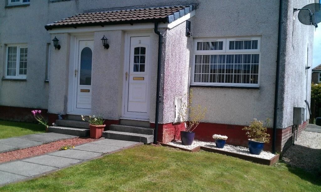 2 Bedroom Lower Cottage Flat for Rent In Deaconsbank in 