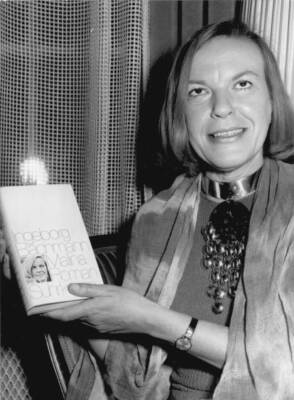German lyric poet & writer Ingeborg Bachmann her book 'Malina'- 1971 Old Photo