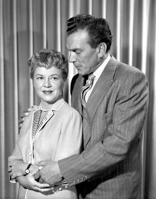 Schlitz Playhouse Of Stars TV Series with Claire Trevor 2 Old TV Radio Photo