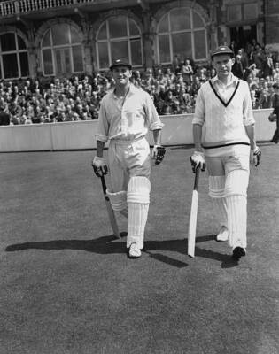 Cricketers Sir Leonard Hutton and F A Lowson at the Oval OLD PHOTO