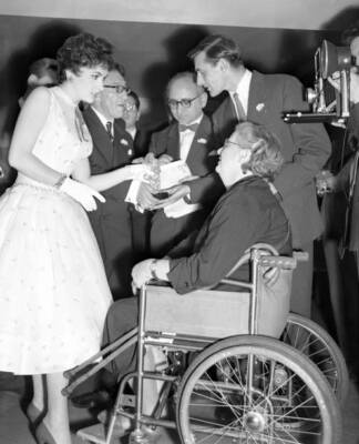 Gina Lollobrigida Italian actress attends press reception new film- Old Photo