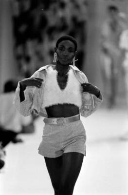 Roshumba Williams model in a Todd Oldham fashion show 1993 Old Photo 5