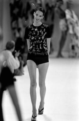 Debbie Deitering model in a Todd Oldham fashion show 1993 Old Photo 16